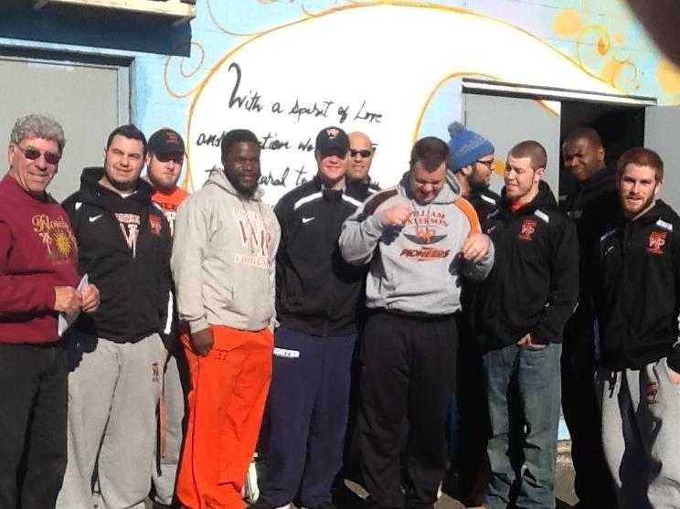 WPUNJ Football Players A Day of Service WPUNJ Football Players A Day of Service
