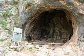 HOMILY JESUS GIVES THE NEW LAW Elijah on Mt Carmel JESUS GIVES THE NEW LAW Elijah on Mt. Carmel